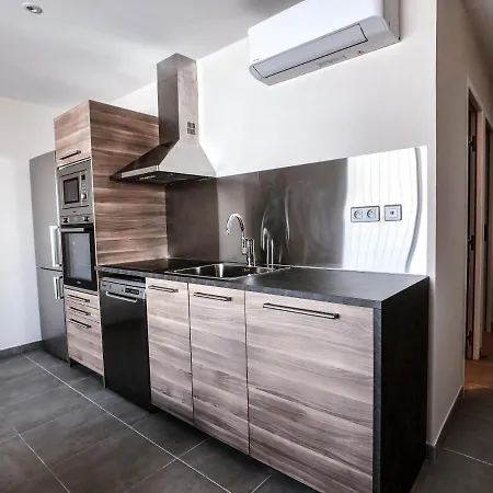 Sci La Vieille ル・ラヴァンドゥー