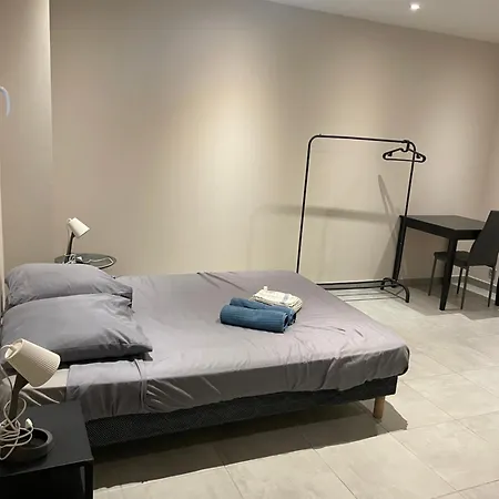 Sci La Vieille Apartment