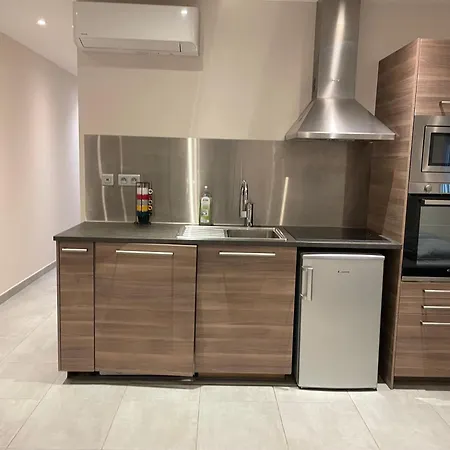 Sci La Vieille Apartment