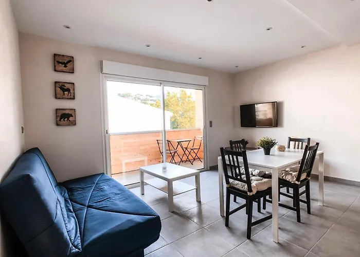 Sci La Vieille Apartment