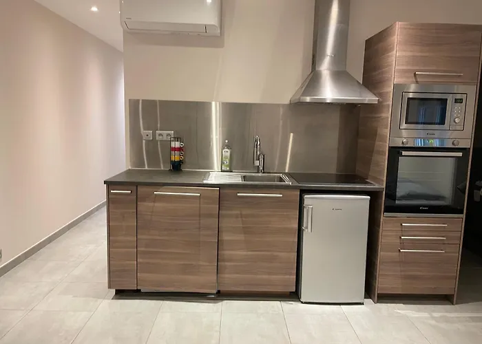 Sci La Vieille Apartment